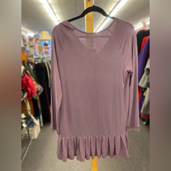 Matilda Jane ladies Small Purple Lace Blouse - Picture 4 of 4